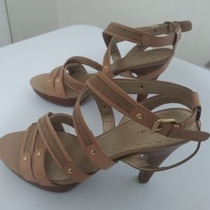 Tahari Women's Tan High Heeled Shoes Size 11M